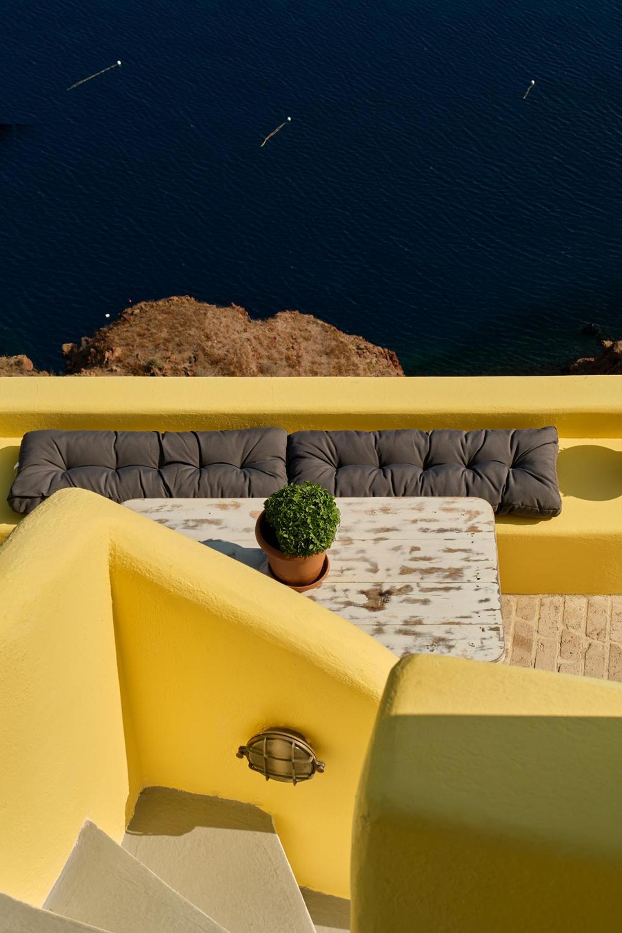 Ilivatos - Elegant Villa On The Caldera'S Edge Ия Экстерьер фото