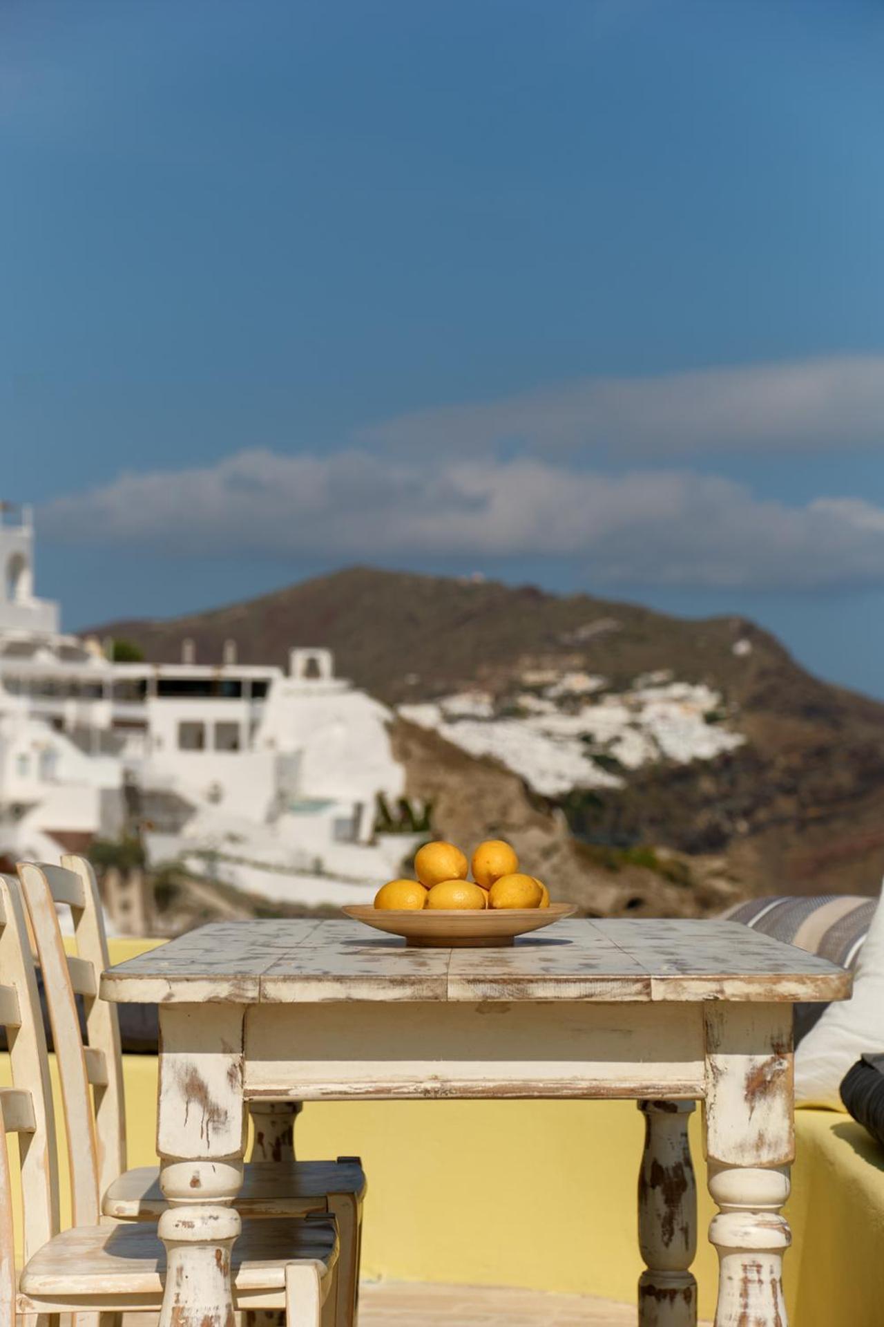 Ilivatos - Elegant Villa On The Caldera'S Edge Ия Экстерьер фото