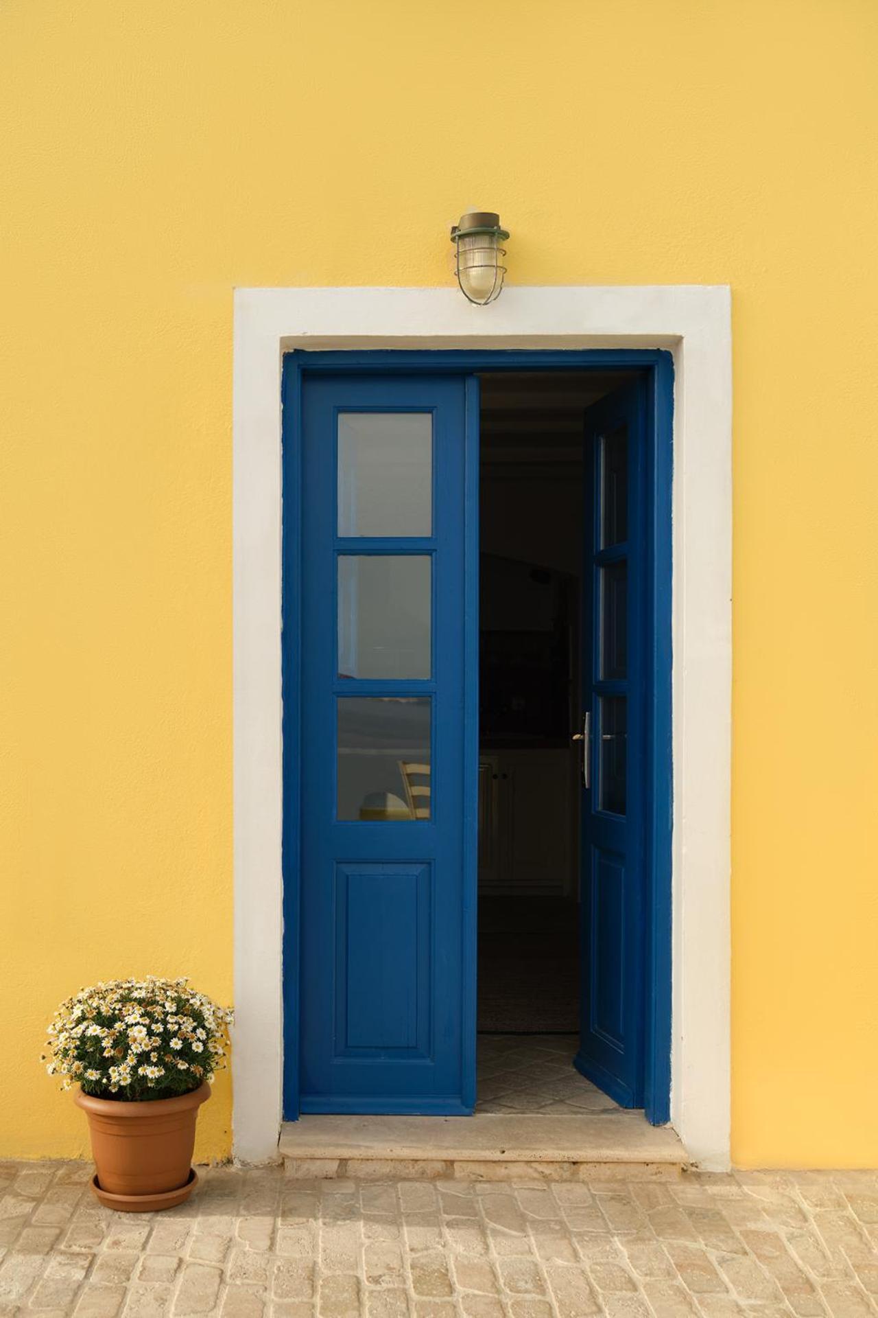 Ilivatos - Elegant Villa On The Caldera'S Edge Ия Экстерьер фото