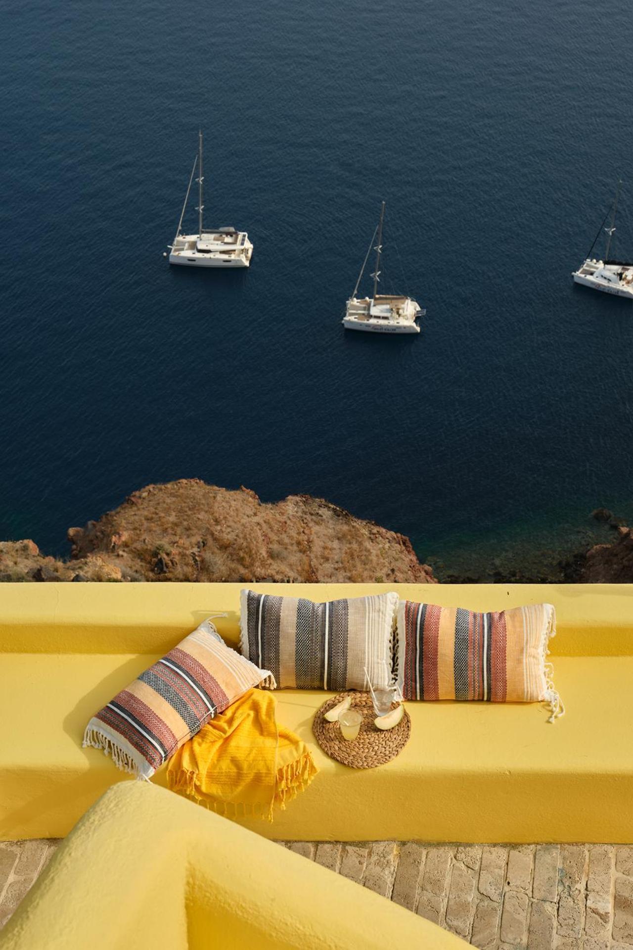 Ilivatos - Elegant Villa On The Caldera'S Edge Ия Экстерьер фото